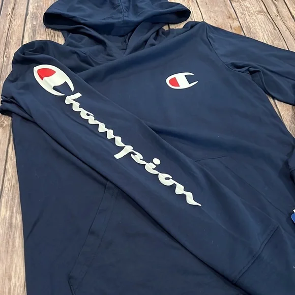 Champion Boys Size M Navy Long Sleeve Shirt with Hood and Front Pocket - Picture 3 of 3